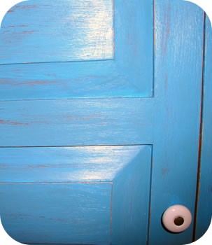 close view of cabinet finish